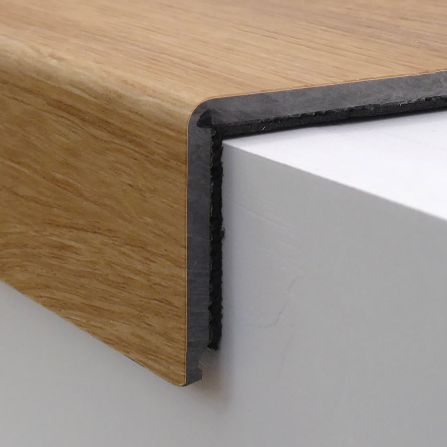 Treppenkanten Typ B - Abdeckwinkel mit Weiter-Klick-System aus Klick-Vinylboden